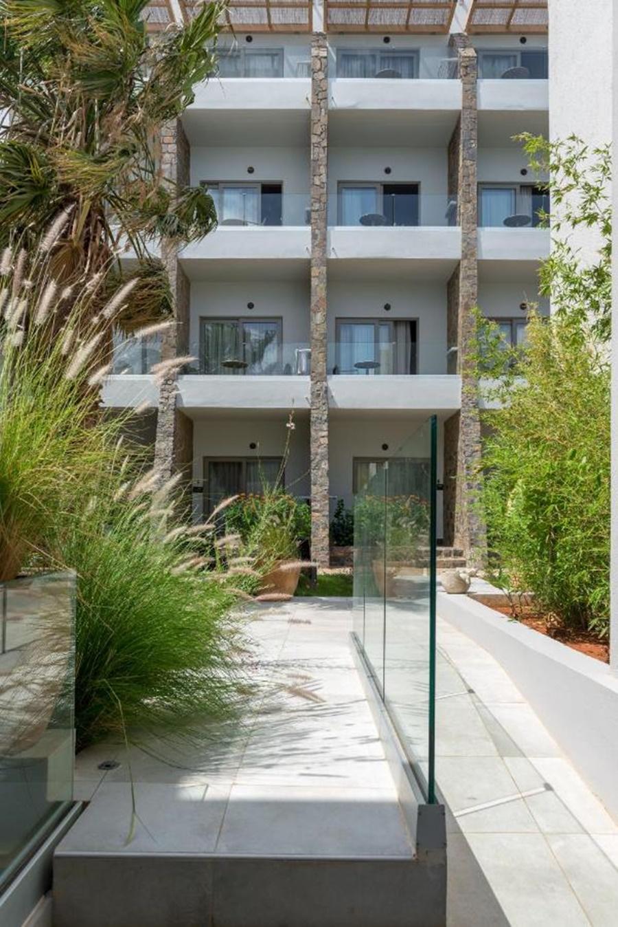 Orama Hotel 4*
